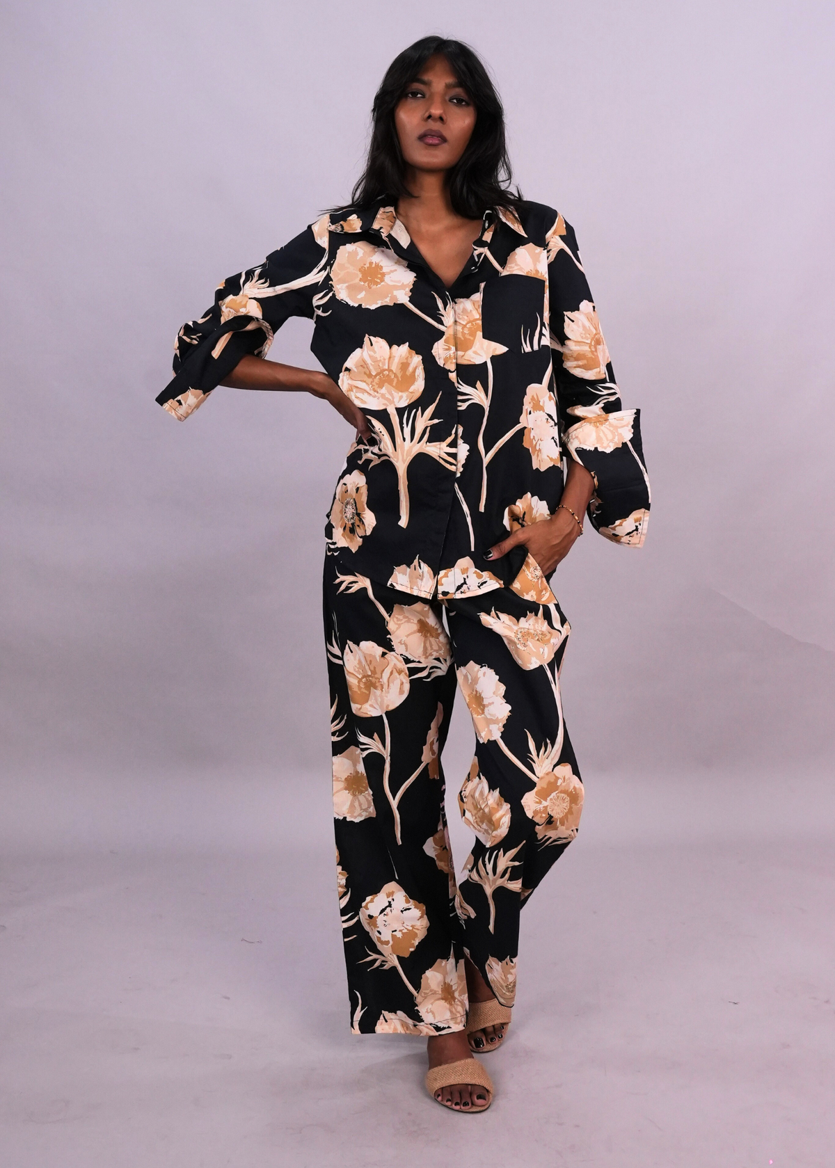 Ela PJ set - BW Anemones