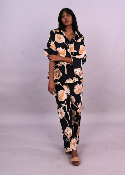 Ela PJ set - BW Anemones