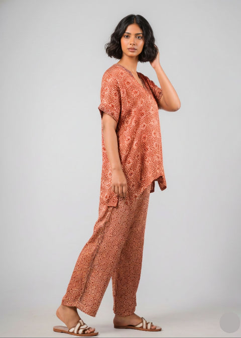 Geetha Set - Red Flowers & Keys